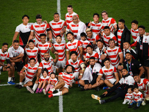 「全てを犠牲にしてきた」　ラグビー日本代表、最後の記念撮影は子供たちも一緒に 画像