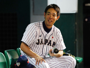 秋山翔吾がレッズと正式契約 「チームを補完してくれる存在」 画像
