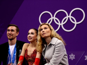エテリ・トゥトベリーゼが新型コロナウイルスへの注意を呼びかけ　マスク姿の選手たちと 画像