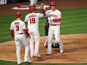 【MLB】大谷翔平、“悪球打ち”の特大弾で波紋広がる　NFLスター選手も「オオタニはやば過ぎる」 画像