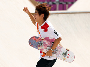 【東京五輪／スケートボード】初代王者・堀米雄斗、バスケ八村塁やサーフィン五十嵐とツーショット　五輪を楽しむ22歳に世界も絶賛 画像