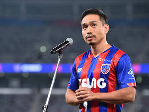 【サッカー】「このクラブで勝利したい」と長友佑都、11年ぶりFC東京復帰 画像