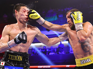 【ボクシング】元世界3階級制覇ロマチェンコ、母国ウクライナを守る戦いへ　ライフルを手に防衛隊参加 画像