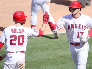 【MLB】「肉体的な厳しさに耐えられない」大谷翔平の同僚、ウォルシュが二刀流断念の内幕明かす 画像