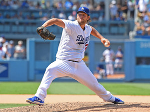 クレイトン・カーショ－、幼い息子とのキャッチボールに反響　ファンは期待を膨らませる 画像