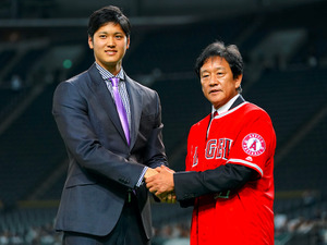 【WBC】栗山英樹監督MLB視察、「100マイルの見たことない投球」と危機感　大谷翔平参加についての発言は控える 画像