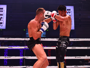 【RISE】海人、強豪サモ・ペティに判定勝ちも笑顔なし　「偉そうなことは言えない、反省してます」 画像