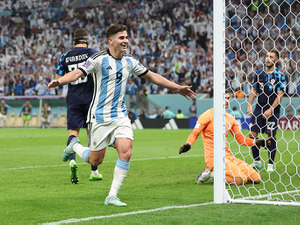 【カタールW杯】メッシを上回る「0.57」のスタッツ　アルゼンチンを36年ぶり優勝へ導く“キーマン”はJ・アルバレス 画像