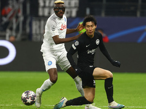 【欧州CL】「ノーベル賞のメダル譲ってもいい」、鎌田大地に化学賞受賞者から仰天オファー 画像