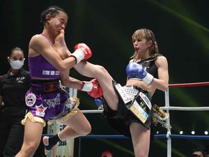 【K1】菅原美優、“前蹴り”でパヤーフォンを圧倒　判定勝利で涙の2代目女王に 画像