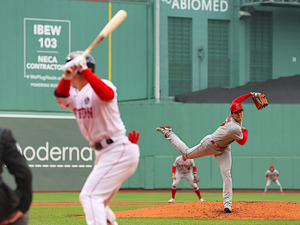 【MLB】大谷翔平  vs. 吉田正尚、侍対決は空振り三振で二刀流に軍配　WBC公式サイトも大興奮 画像