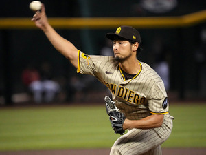 【MLB】ダルビッシュ有、緊急降板も昨季16勝のエースが待望の初勝利　6回途中1失点の好投、パドレスは5割復帰 画像