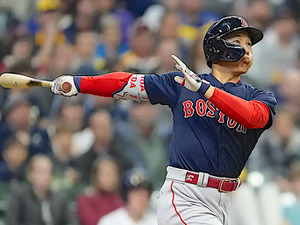 【MLB】吉田正尚、1回2本塁打にメジャー初猛打賞　米メディアも「もっとも燃えている」とWBC打点王を称賛 画像