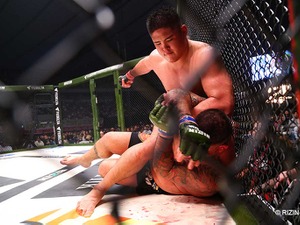 【RIZIN】スダリオ剛、UFC仕込みのMMAファイトで南海の大魔神を“血染め”圧倒　「産まれた子供にかっこいい姿見せられた」 画像