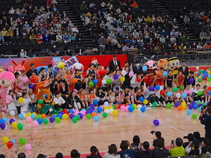 【Wリーグ】まさに球宴、バスケットボールの楽しさ満載のオールスター　「また来てくれるのを待ってます」 画像