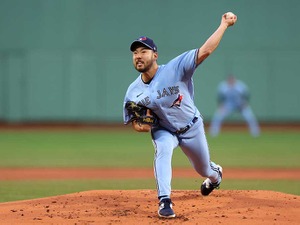 【MLB】吉田正尚に被弾の菊池雄星、「魔法は切れた」と地元紙も辛口　4月は無傷の4勝も 画像