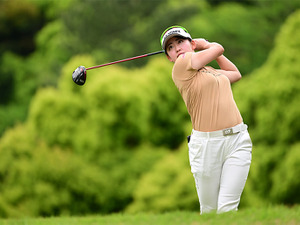 【女子ゴルフ】岩井千怜が大会レコードでの完全優勝に王手　宮里藍 サントリーレディスオープン3日日 画像