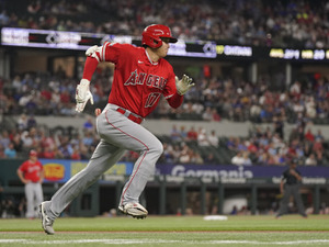 【MLB】大谷翔平、初回は本塁打級181キロ弾丸二塁打でチャンスメーク　実況「ユニコーンによる二塁打だ」と興奮 画像