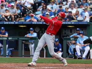 【MLB】大谷翔平、メジャー単独トップ特大23号にトラウトもあのレジェンドも驚愕　「ある意味かわいそう」 画像