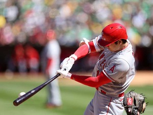 【MLB】大谷翔平、実況も「ロケットだ」と称賛の182キロ弾丸適時三塁打で打撃二冠　今季23度目マルチもエ軍は連勝ならず 画像