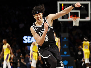 【NBA】渡邊雄太がレプリカ・ジャージー売上ランキングで首位　ネッツもチーム・トップに 画像