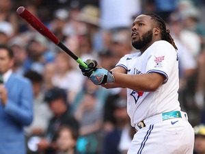 【MLB】ホームランダービーはゲレーロJr.が史上初の親子制覇　優勝候補アロンソは1回戦で新記録41本のロドリゲスに敗退 画像