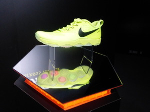 ナイキ、最新テクノロジーの「ナイキ ズーム エア」…ポイントは“六角形” 画像