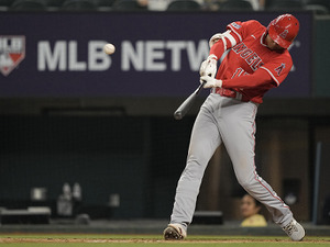 【MLB】大谷翔平、182キロ“弾丸”ライト前含む3試合ぶりマルチ　死球に敬遠で全打席出塁 画像
