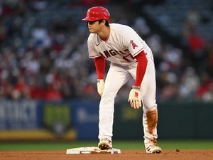 【MLB】大谷翔平、179キロ中前打後に今季15個目の盗塁成功　エ軍の“泥沼”7連敗阻止の41号にも期待高まる 画像