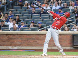 【MLB】大谷翔平、センター超えの176キロ豪快二塁打で好機演出　一度は帰塁も“爆走ホームイン”で足でも魅せる 画像