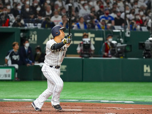 鷹・近藤健介に高まる“三冠王獲得”の可能性　首位打者ライバルの現状は…カギ握る熾烈な本塁打王争い 画像