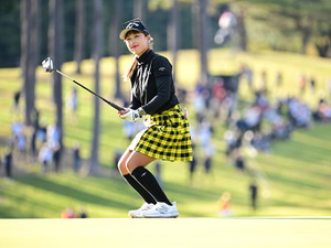 リ・ハナ三つ巴のPO制し、大逆転でツアー初優勝　山下美夢有はメルセデス・ランキング首位に返り咲く　三菱電機レディス最終日 画像