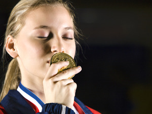 スポーツは平和をもたらすのか…　2023年に持ち越されたロシアのウクライナ侵攻、東京五輪汚職事件とともに考える 画像