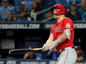 【MLB】ドジャースが開幕前に行うべき大型トレードとは……「マイク・トラウト獲得を」米メディア、トラウタニ再現を提案 画像