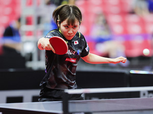 平野美宇、ジュニア準Vの面手凛に勝利で会心ガッツポーズ　フルゲーム制し5回戦へ、五輪シングルスへ価値ある1勝【全日本卓球】 画像