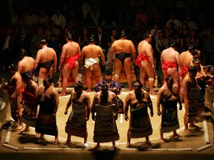 【大相撲初場所2024】「不戦勝」で優勝争いは照ノ富士・霧島・琴ノ若に　13日目「神回避」の宇良は…… 画像