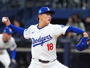 【MLB】「彼のシャネルのバッグの値段は……」山本由伸、現地記者が本拠地到着シーンに注目　メジャー初白星かけて先発 画像