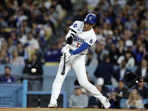 【MLB】大谷翔平、スプリット強振“2試合連続”二塁打でチャンス拡大　スミスの犠飛で生還 画像