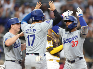 【MLB】テオスカーが延長11回“値千金”の決勝タイムリー　大谷翔平が先制のホーム踏み、ドジャース逃げ切り 画像
