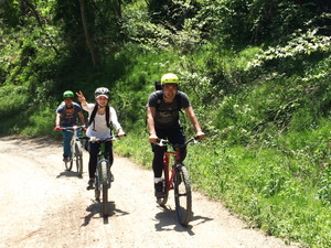 GT、東京の檜原村エリアで活動する「裏山ライドTOKYO」にレンタルバイクを提供 画像