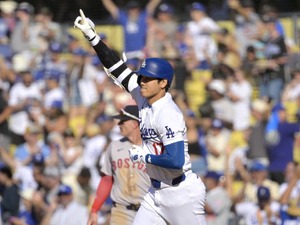 【MLB】「ショットガンのよう」大谷翔平、2戦連発の同僚も144メートル弾に驚愕　指揮官は「見たことがない」と特大の30号に脱帽 画像