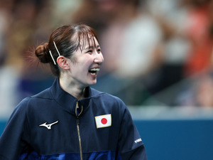 早田ひな、“エース”がアフリカ女王とのサウスポー対決制す　2ゲーム連続デュースを制し3回戦進出【パリ五輪2024】 画像