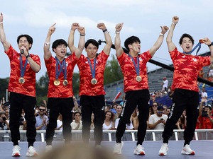 金メダル体操男子団体の人気が止まらない　萱和磨、橋本大輝は英語スピーチ、杉野正尭は日本語絶叫＆ダンスで海外ファン沸かせる【パリ五輪2024】 画像