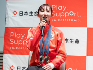 卓球・早田ひな、満身創痍のメダルを振り返り涙「コートに立つことに意味があった」　パリ五輪報告会で周りへ感謝 画像