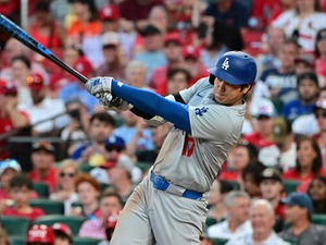 【MLB】「彼は止まらない」大谷翔平、2戦連発44号は中堅への175キロ先頭打者弾　ベッツ、フリーマンとの“MVPトリオ弾”に全米熱狂 画像