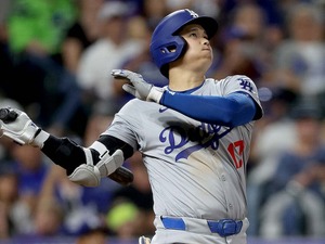 【MLB】「この世のものではない」54号アーチの大谷翔平を米記者激賞　得点圏で「直近13打数12安打」 画像