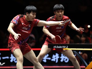 張本智和、松島輝空が振り返ったデュースの攻防「少し力が入った」　エースは「山を張っていた」と仏世界2位ペアを称賛【WTTファイナルズ福岡】 画像