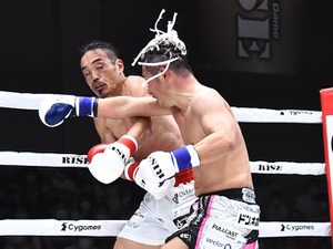 【格闘技／RISE 159】元”年俸120円Jリーガー”安彦考真、ヒザ蹴りで一撃KO勝利　「YA-MANとオープンフィンガーで戦いたい」 画像
