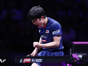 張本智和、王者が有延大夢に勝利で連覇へ向けて準々決勝進出　松島輝空、篠塚大登らも8強入りで優勝争い参戦か【全日本選手権2025】 画像