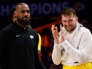 【NBA】レイカーズが誇るドンチッチとレブロンのスーパーデュオは……米メディア「完璧にフィットした」と評価　八村塁も「これから楽しくなる」 画像